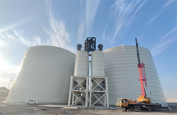 卧龙大型钢板库